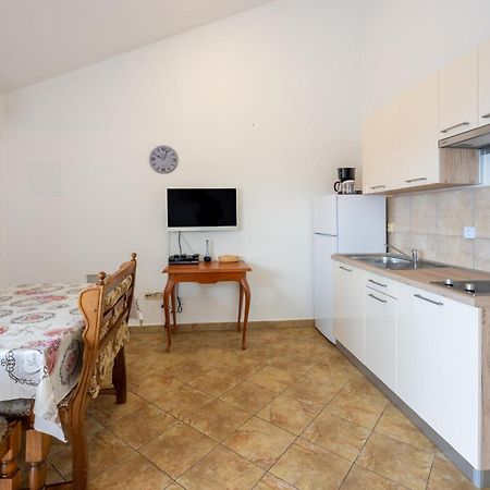 Lana R. Apartment Crikvenica Exterior photo