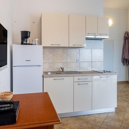 Lana R. Apartment Crikvenica Exterior photo